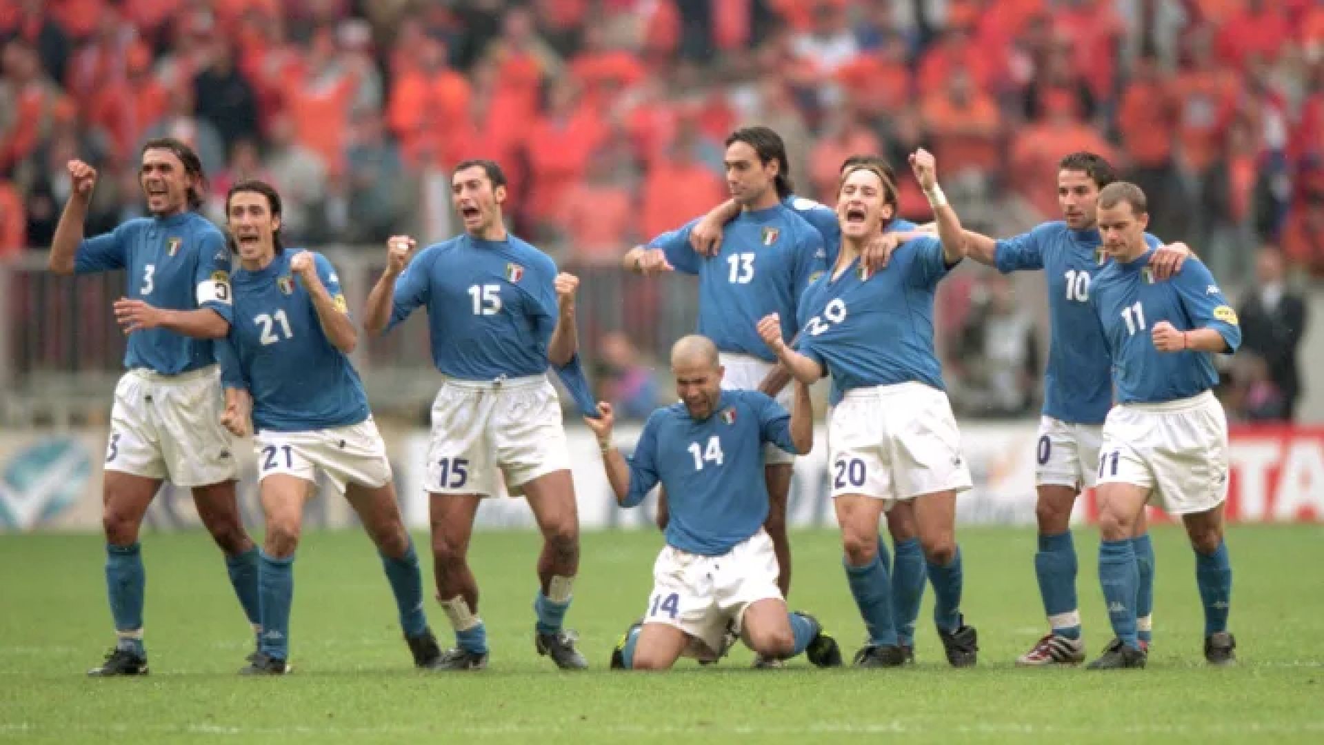 ⁣Toldo Heroics Send Italy to EURO 2000 Final