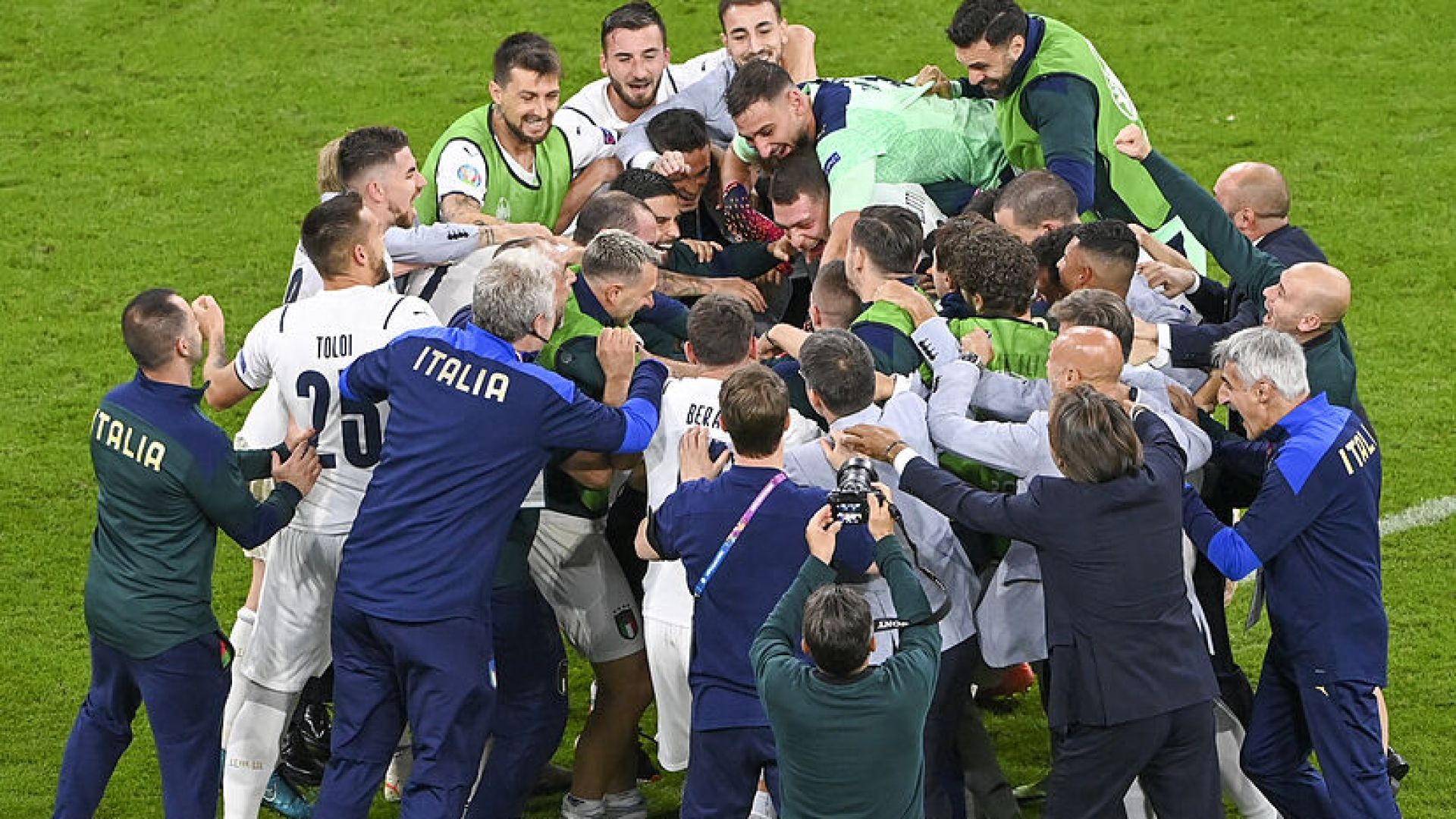 ⁣EURO 2020: Italy Triumphs Over Belgium to Reach Semis