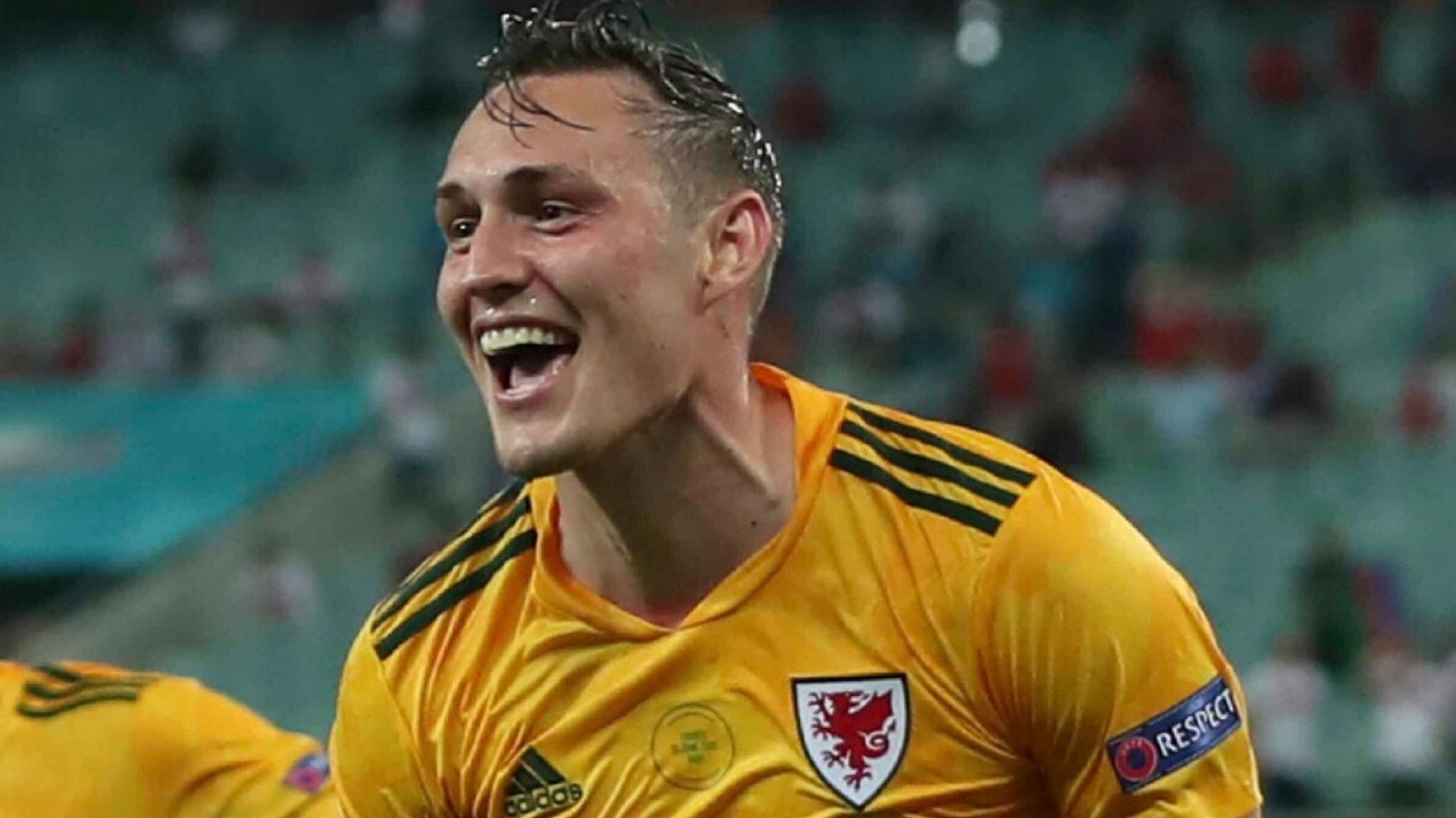 ⁣Connor Roberts Seals Wales' Victory Over Türkiye at EURO 2020