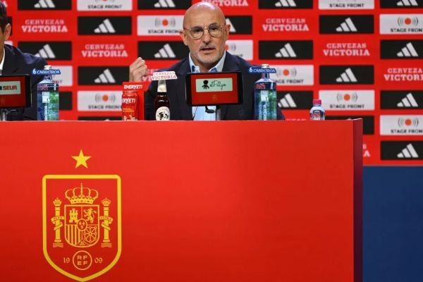Spain Extends Coach de la Fuente's Contract Until 2026